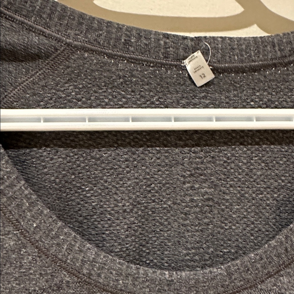 Lululemon running shirt - Picture 3 of 8